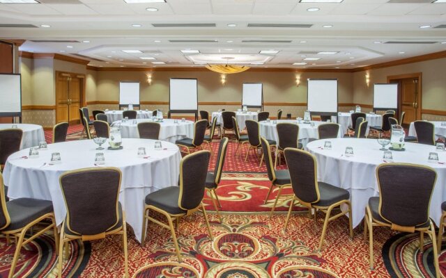 Crowne Plaza Hotel Chicago-Northbrook