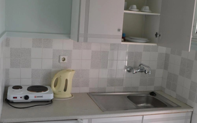 Giannis Studios Alykes