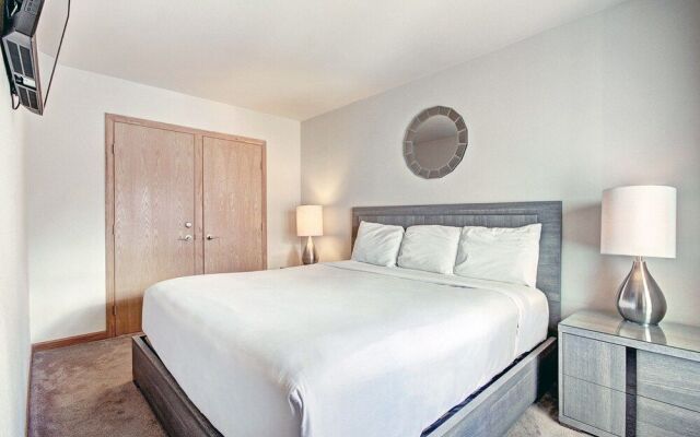 River Mtn Lodge E309