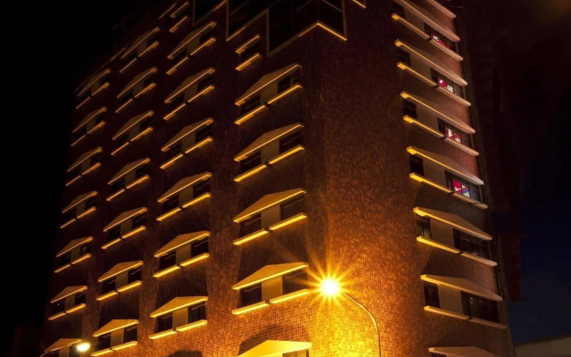 Huahou Hotel