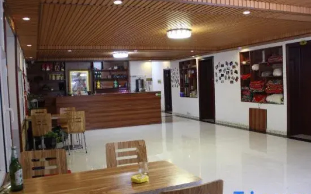 Jiayi Inn (China Snow Valley Scenic Area Store)