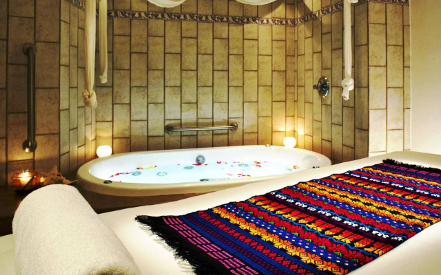 Buganvilias Resort Vacation Club by Ypj