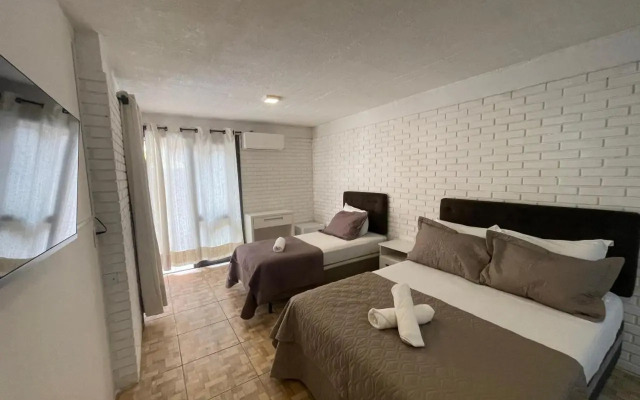 Mare Blu - Pousada Hostel