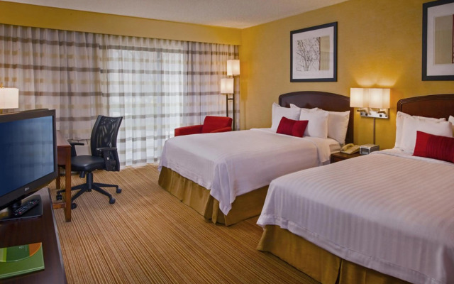 Courtyard by Marriott Richmond Northwest
