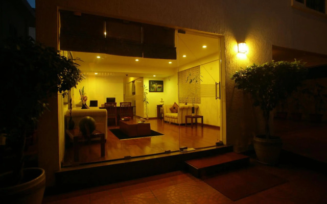 jüSTa Off MG Road