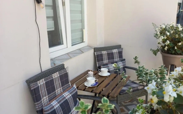 Fiesta Apartment on Franka 2BR-6P