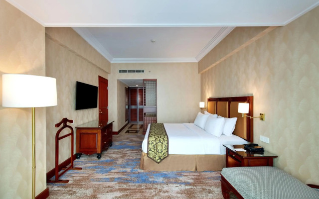 Lumire Hotel and Convention Center