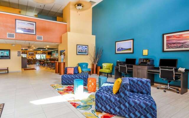 Comfort Suites Tampa - Brandon