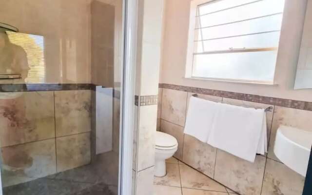 Stylish one bed Apartment in Strydom Park - 2168