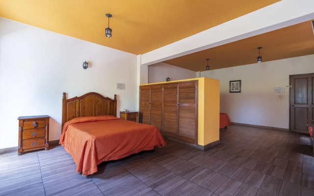 Meson Real Hotel & Suites