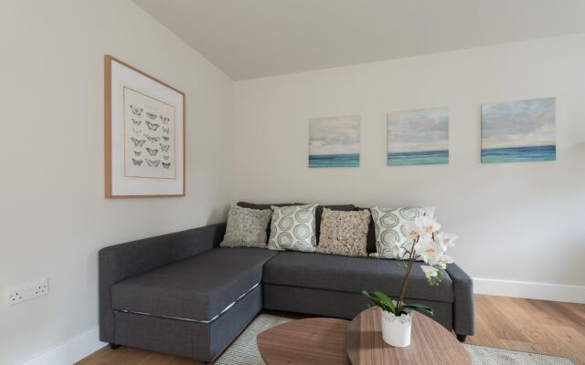 Hampden Apartments - the Diana