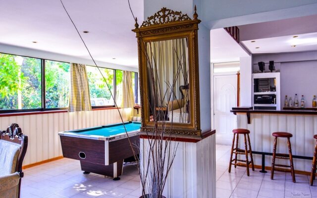 Lefka Hotel, Apartments & Studios