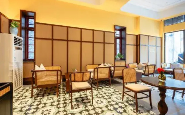 Chikan Ancient Town Liyuan Hotel