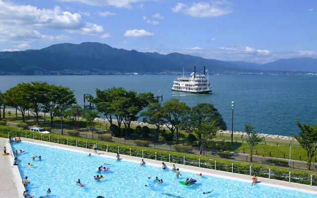 Lake Biwa Otsu Prince Hotel