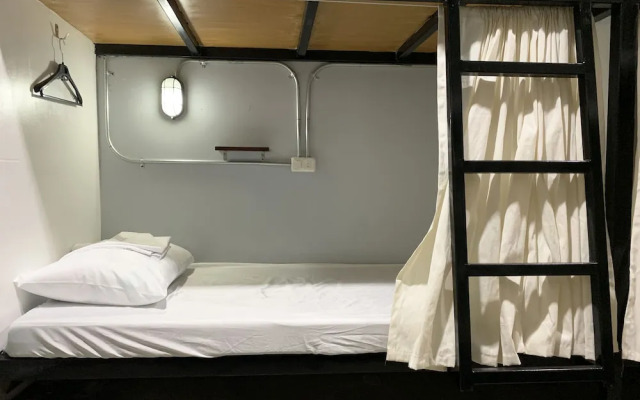 HappyNest Hostel Cebu