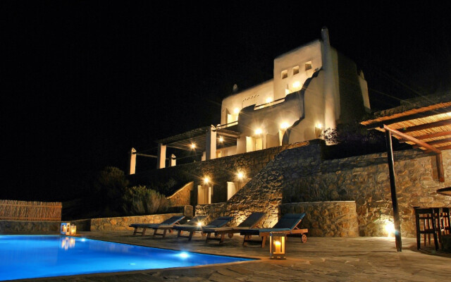 Luxury Villa With Breathtaking Infinite Sea View and Private Pool