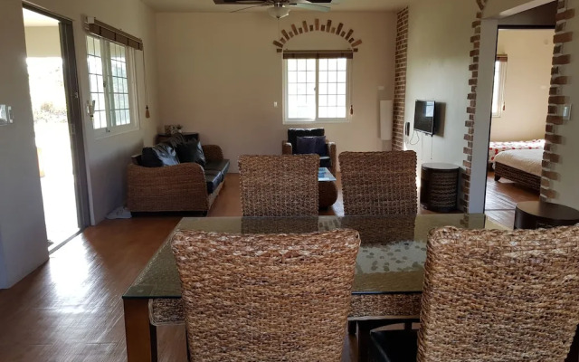 Karis Villa