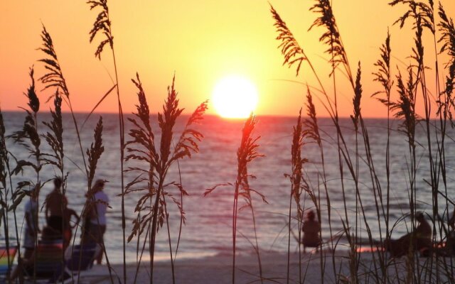 White Sands Beach Resort - Anna Maria Island
