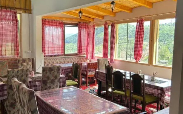 NINO Natural wood house 1