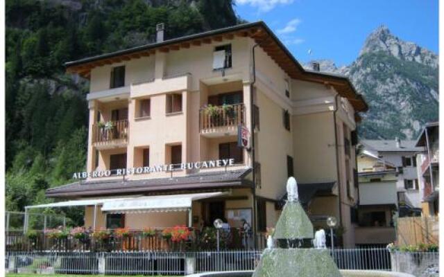 Albergo Bucaneve