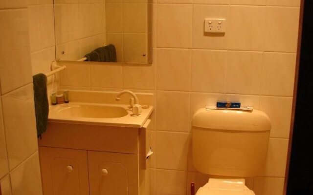 Truro weighbridge motel