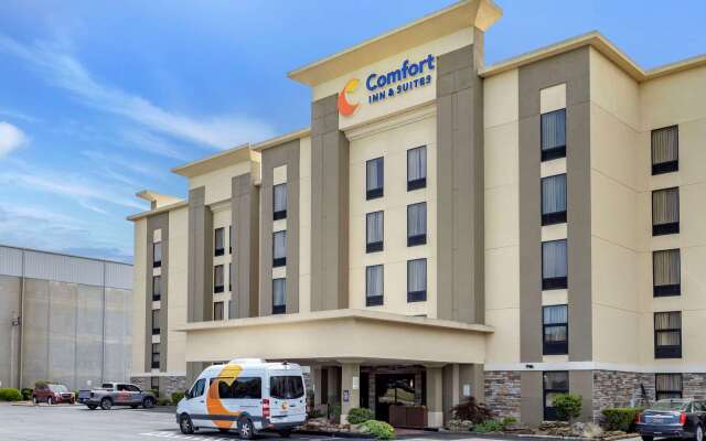 Comfort Inn & Suites Airport