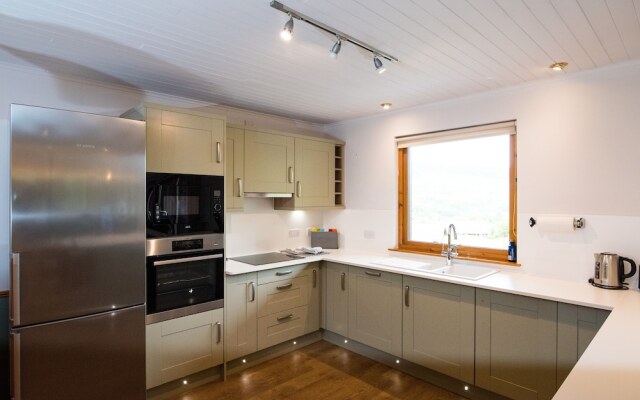 Beautiful 5 Star Chalet With Sauna and spa Bath