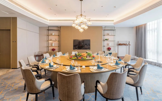 Grand Honor Hotel