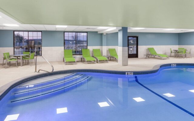 Holiday Inn Express Hotel & Suites Providence-Woonsocket by IHG
