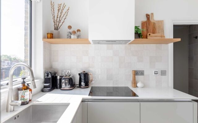 Sleek Scandi-inspired 2BD Flat, Fulham