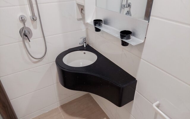 Good Designed And Cozy Studio At Sky House Bsd Apartment