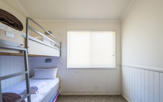 Yamba Waters Holiday Park – Guest Rooms – Yamba
