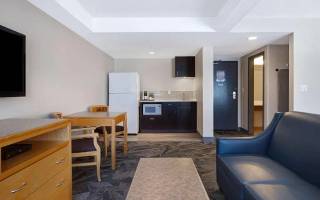 Victoria Airport/Sidney Travelodge
