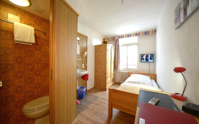 Swiss Lodge Hotel Bernerhof Wengen – Guest Rooms – Lauterbrunnen