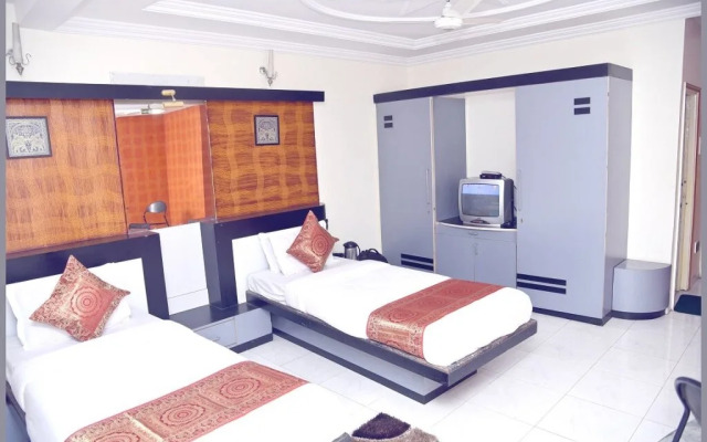 Hotel Ravi Kiran Executive by Oyo Rooms