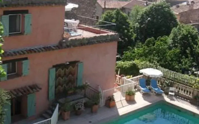 Maison Rose