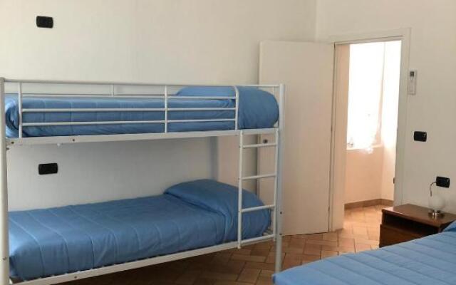 Bilocale in Centro a 100m Dal Mare - Aautsv12669