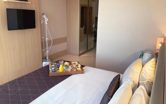 Cullinan Hplus Premium