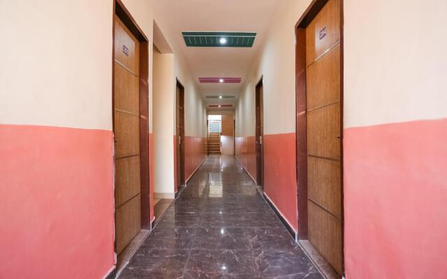 SPOT ON 75845 Maa Sheetla Guest House