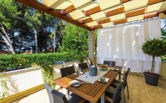 Exquisite Villa With Private Pool in Zadar