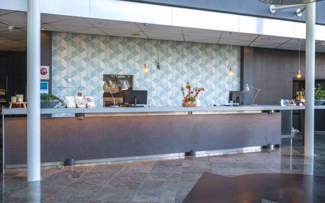 Flonk Hotel Groningen Zuid, BW Signature Collection