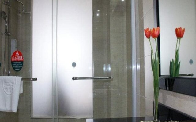 GreenTree AnHui HeFei LuJiang Bus Terminal Station QianChuan Road Express Hotel