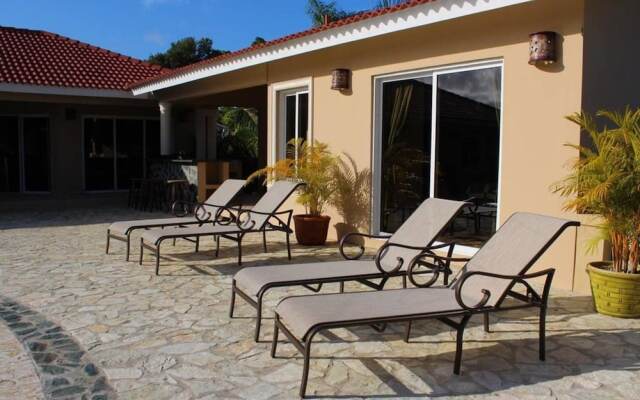 Elegant and Private 4 Bedroom Villa