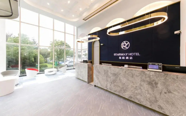 Starway Hotel at Pudong