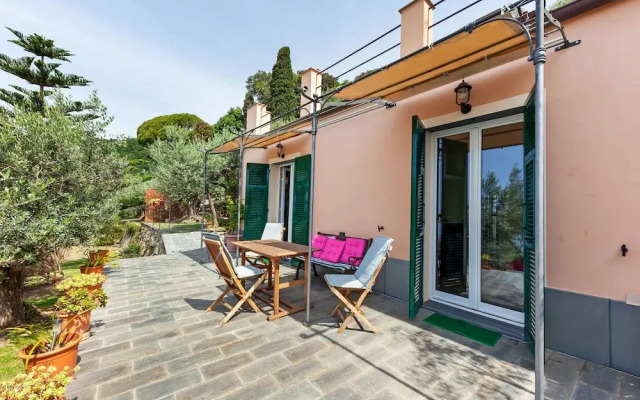 Lovely Apartment in Villa With Garden