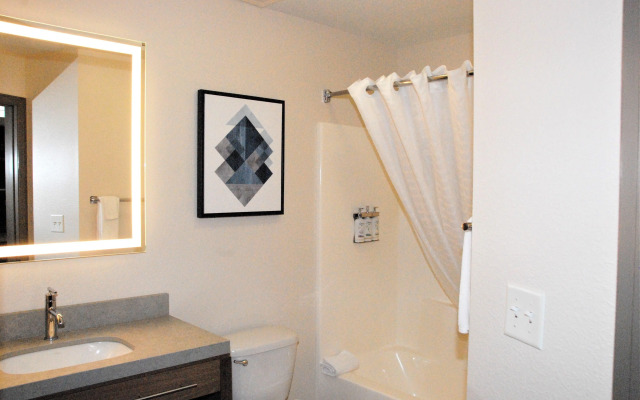 Candlewood Suites Tallahassee by IHG