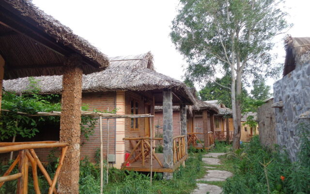 Ninila Fruit Farm Bungalow