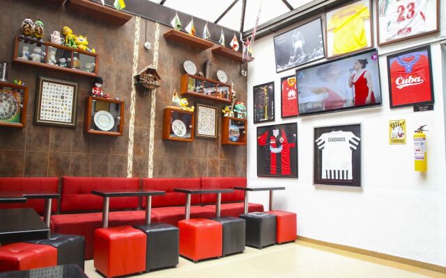 Parque 63 Hotel