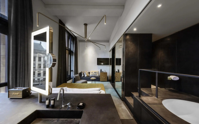 W Amsterdam