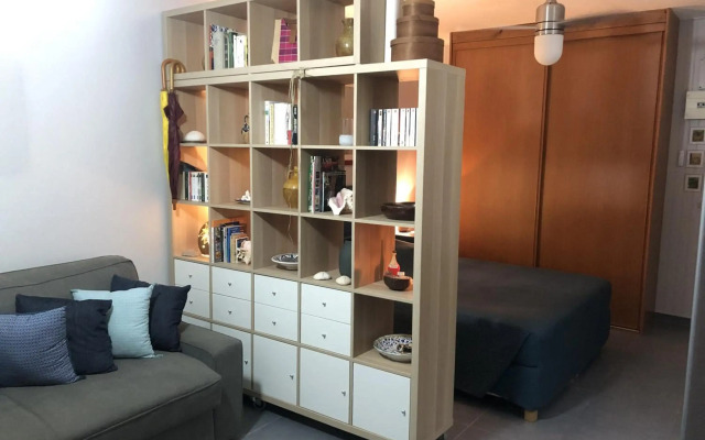 Beautiful Ground Floor, Seaside Studio Flat